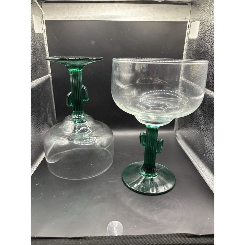 Set of 4 Green Cactus Stem Margarita Glasses Novelty Cocktail Glasses